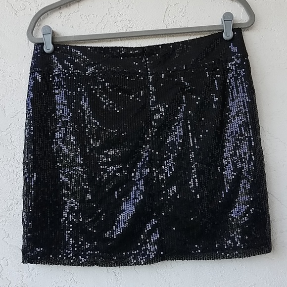Forever 21 Black Sequined Miniskirt - Picture 4 of 8